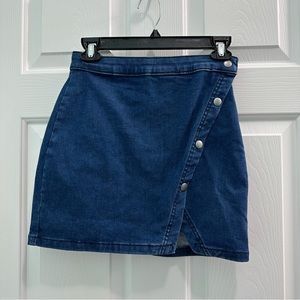 Free People We The Free Women’s Size 0 Denim Wrap Mini Short Skirt